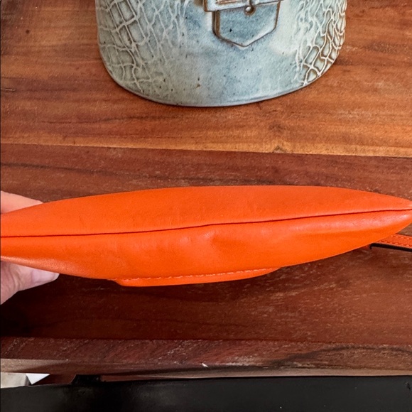 COACH Orange Leather Wristlet EUC - Picture 9 of 12